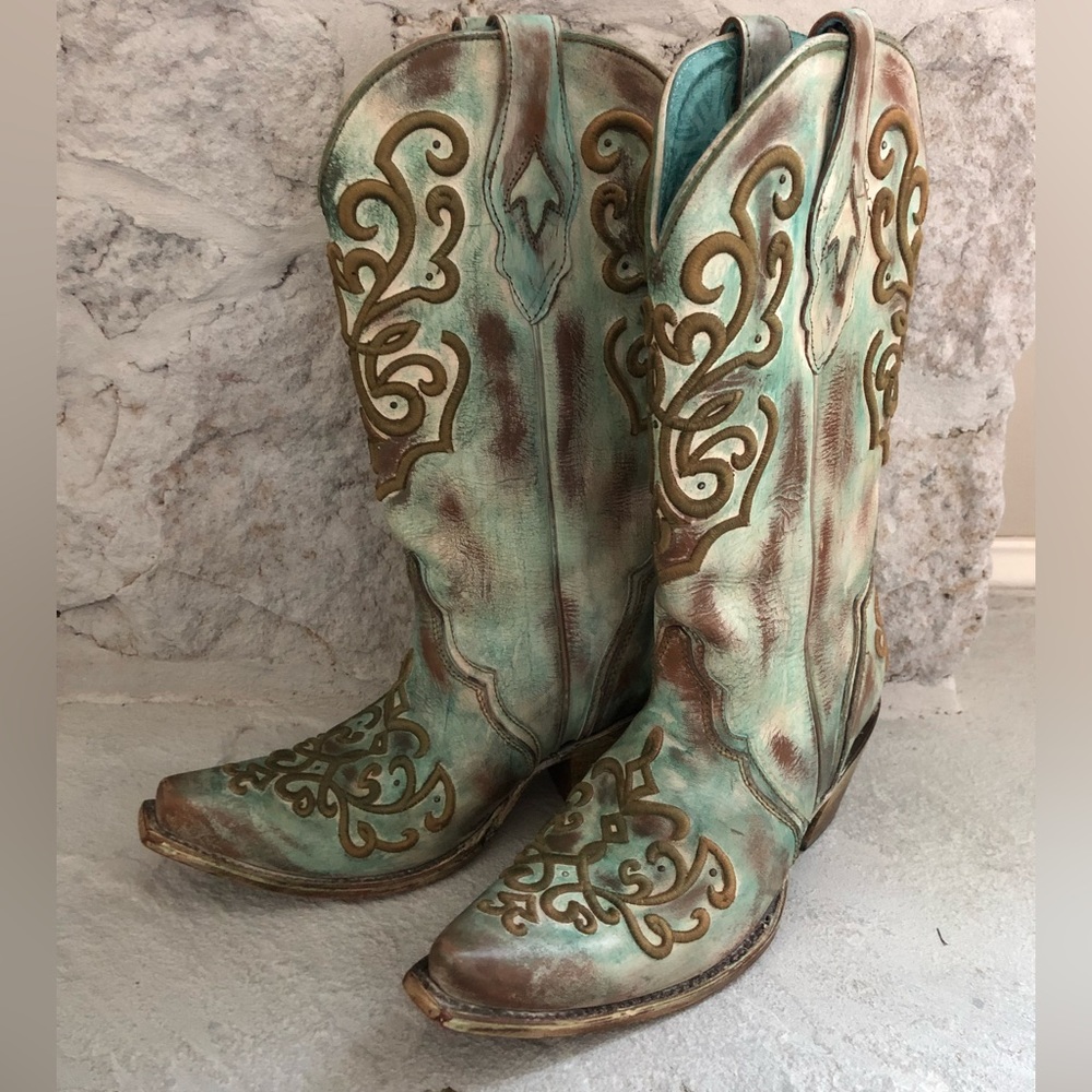 Corral cowboy boots